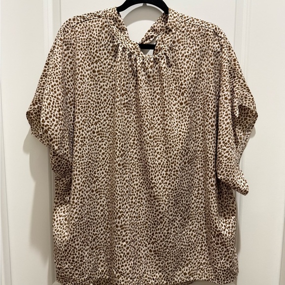Tops - Elegant Leopard Print Blouse for Women